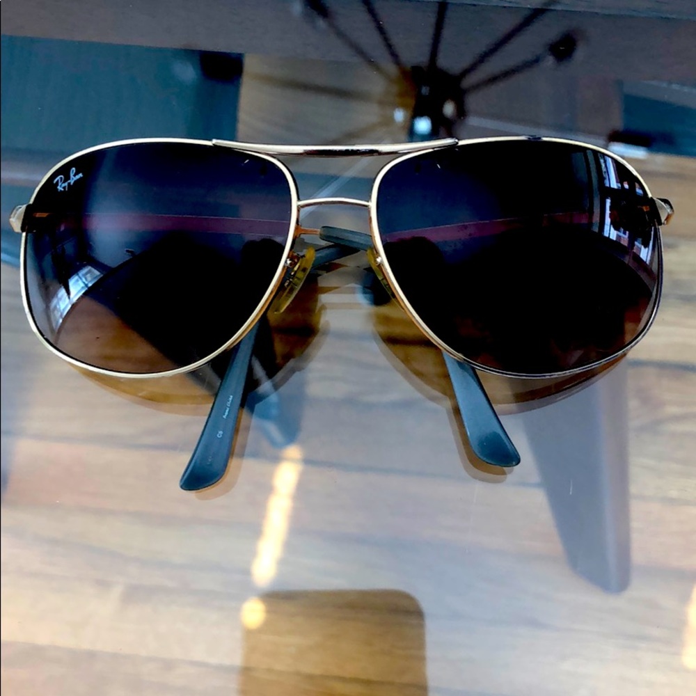 Ray-Ban Women’s Aviator Sunglasses